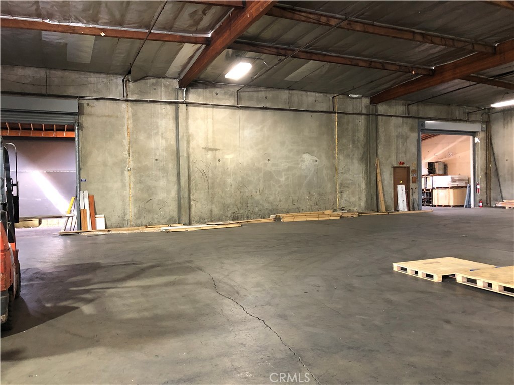 18409 E Valley Boulevard