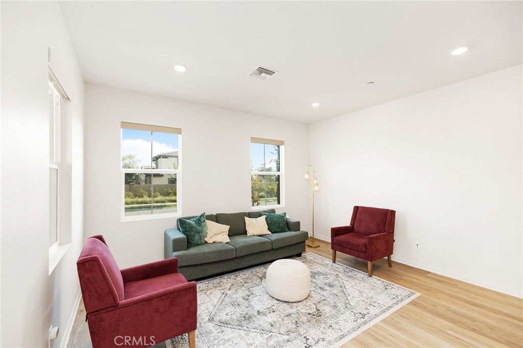 3906 E Coronado Privado