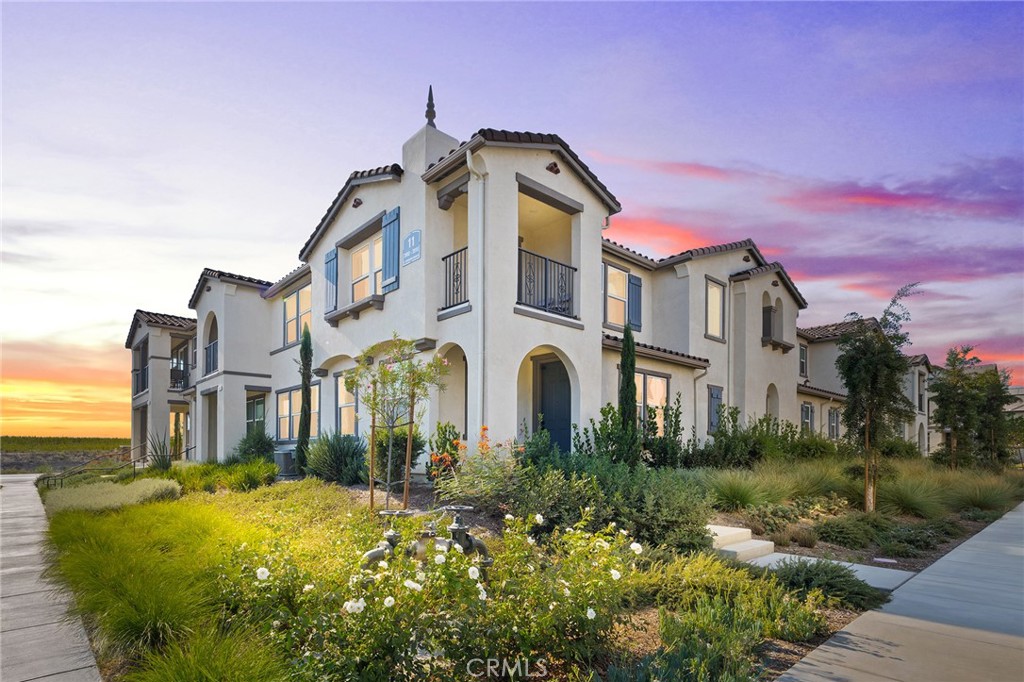 3906 E Coronado Privado