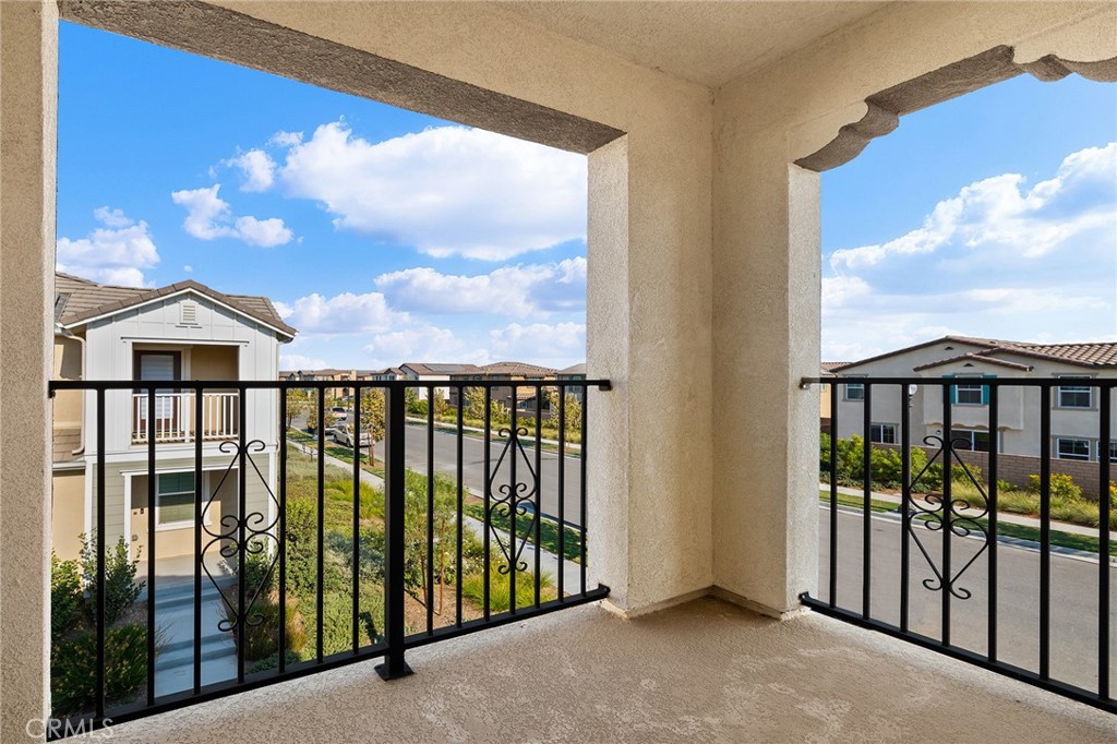 3906 E Coronado Privado