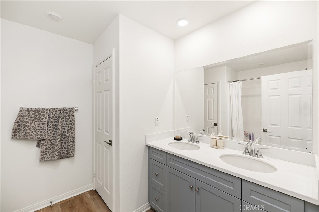 3906 E Coronado Privado