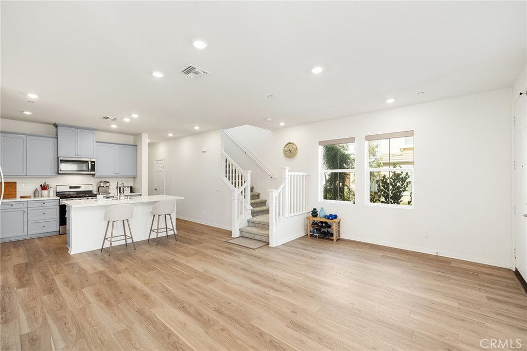 3906 E Coronado Privado