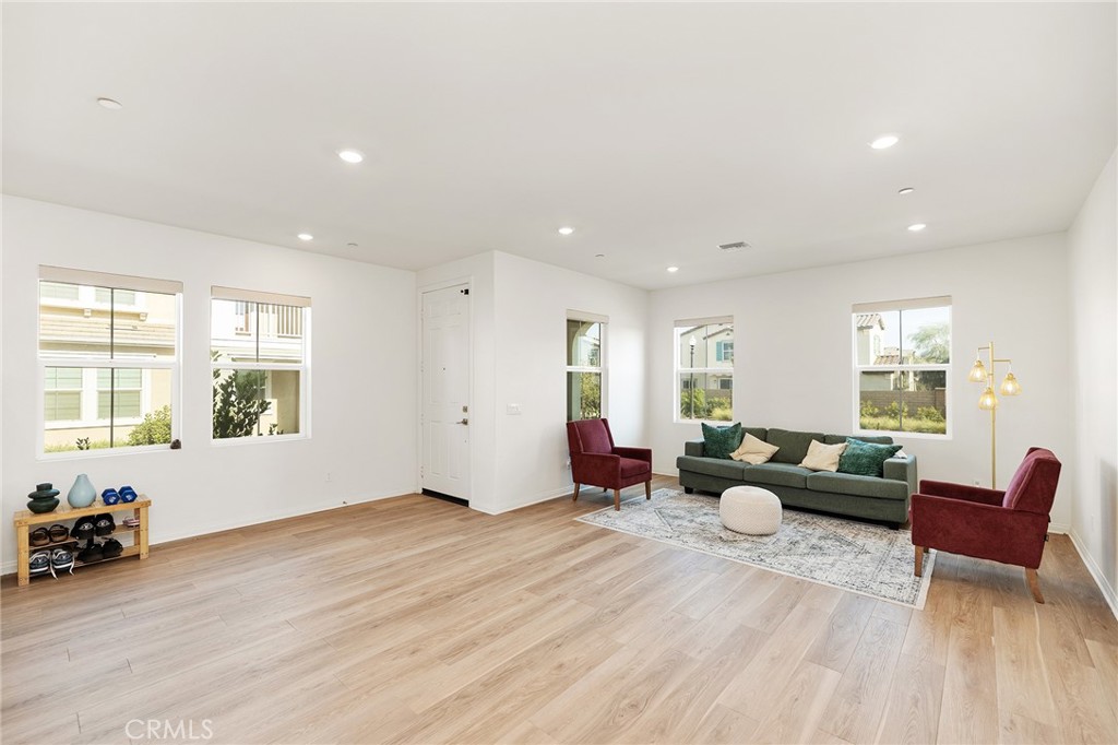 3906 E Coronado Privado