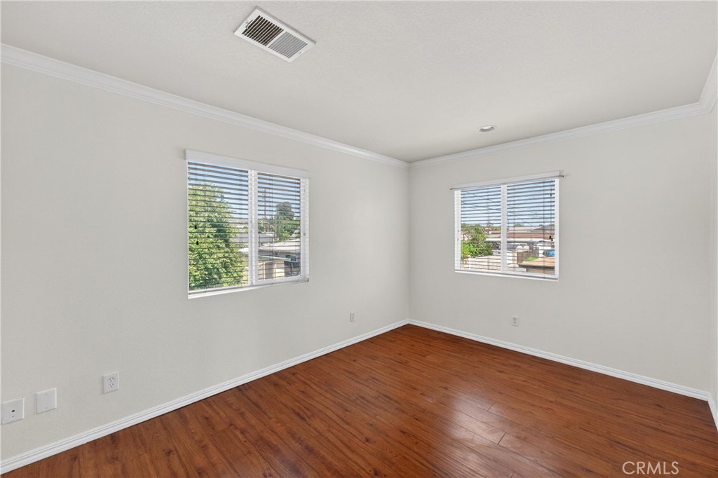 8720 Villa