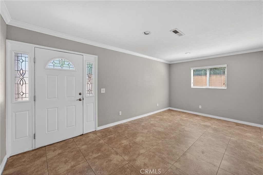 8720 Villa