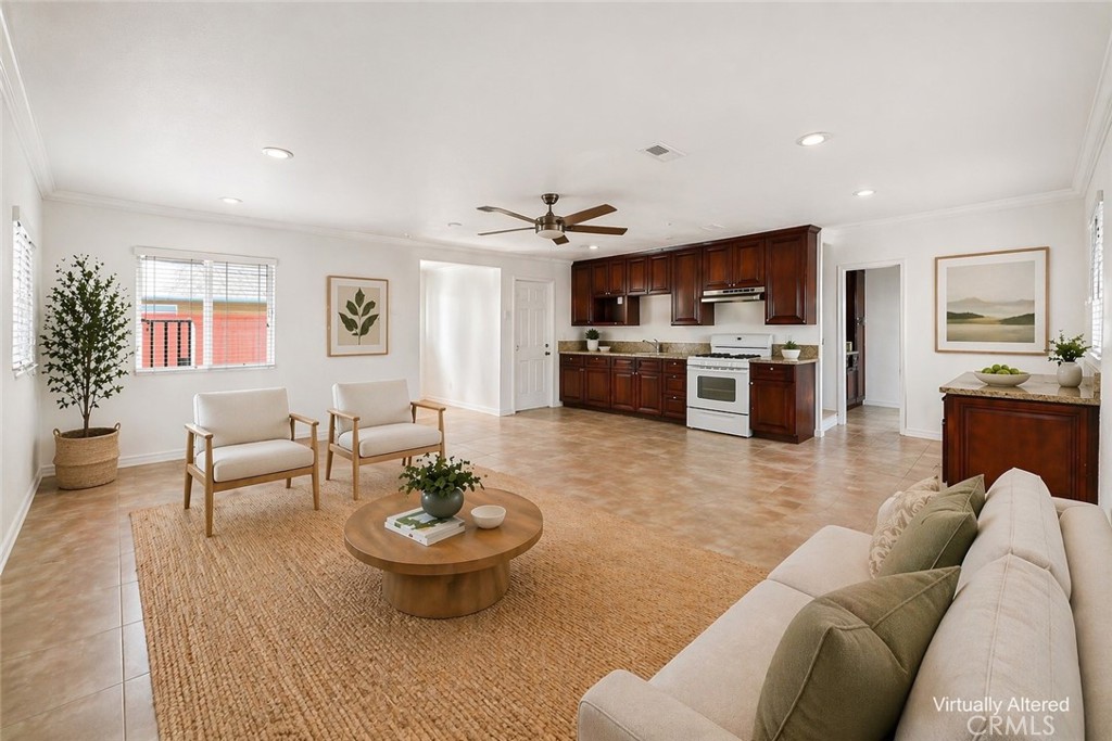 8720 Villa