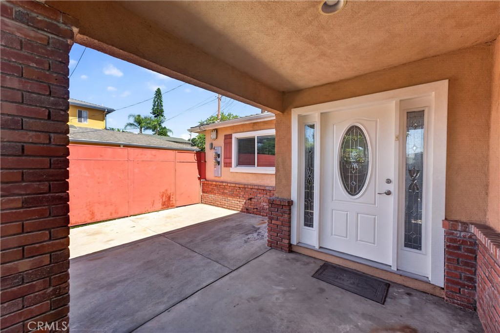8720 Villa