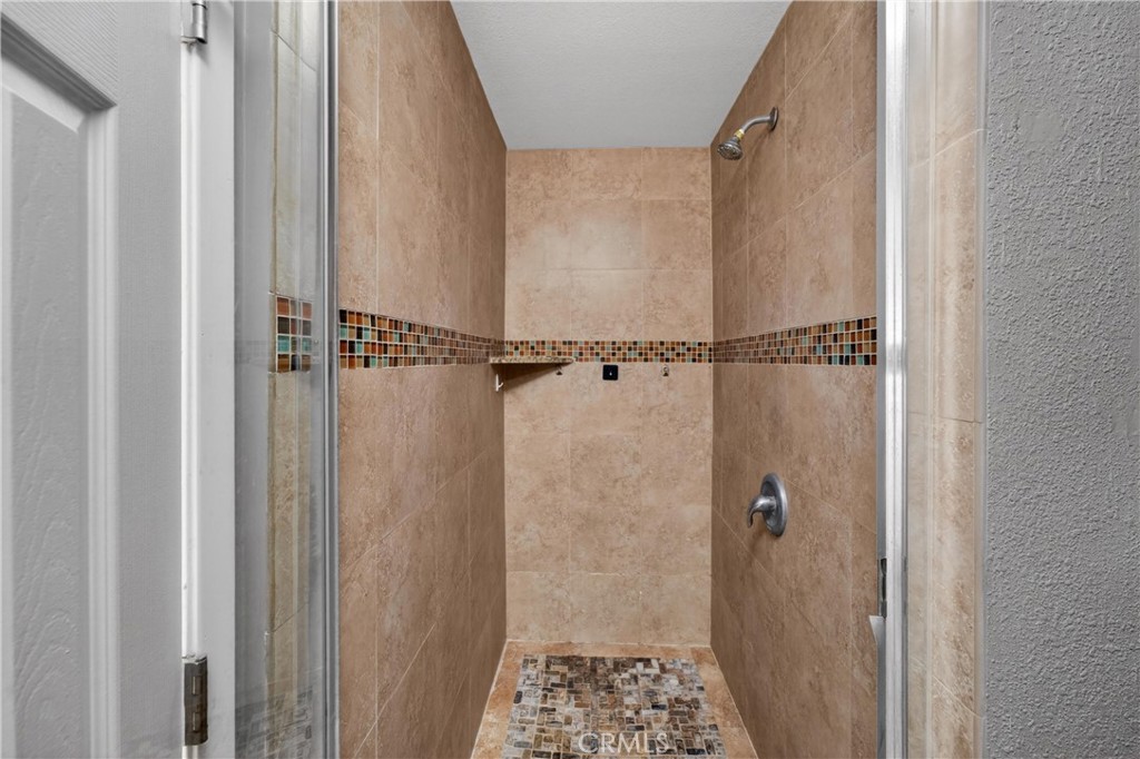 8720 Villa
