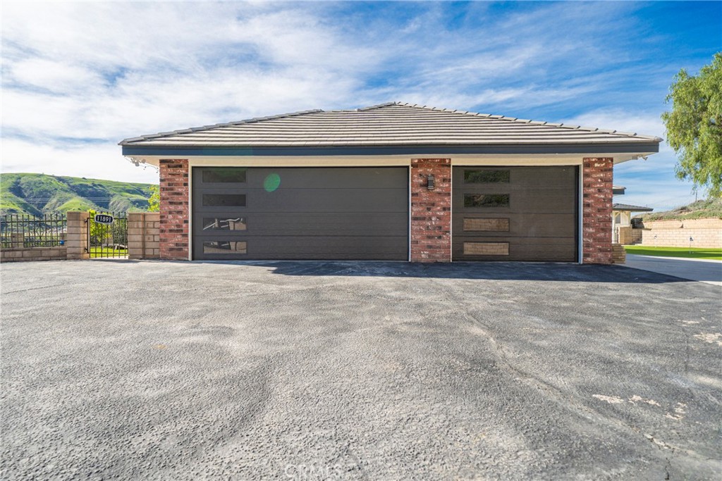 11891 San Timoteo Canyon