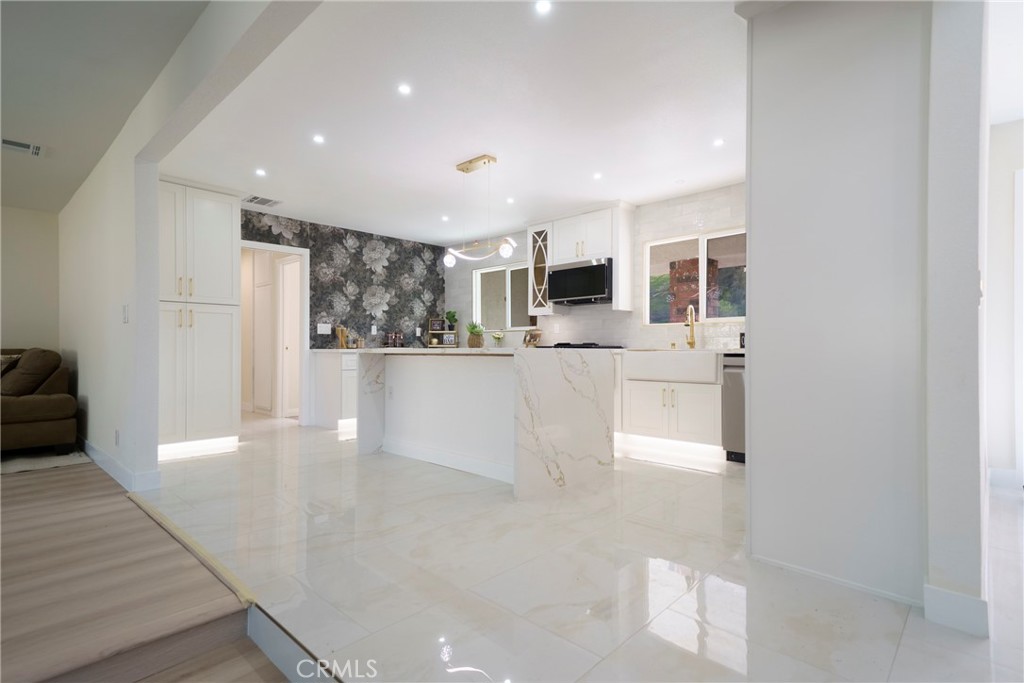 11891 San Timoteo Canyon