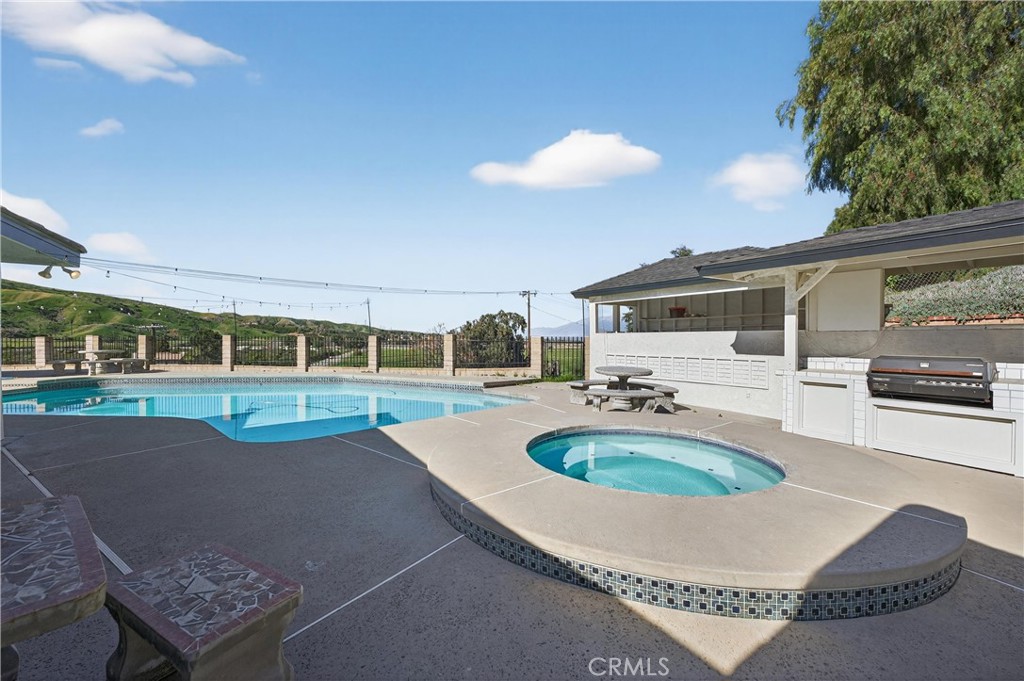 11891 San Timoteo Canyon