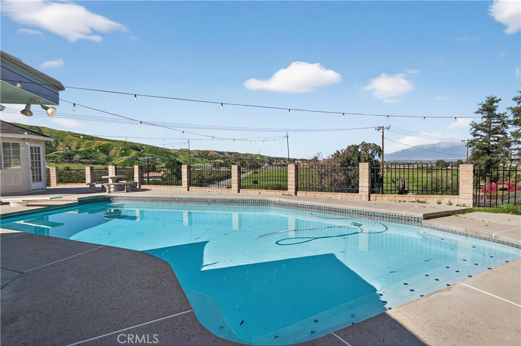 11891 San Timoteo Canyon