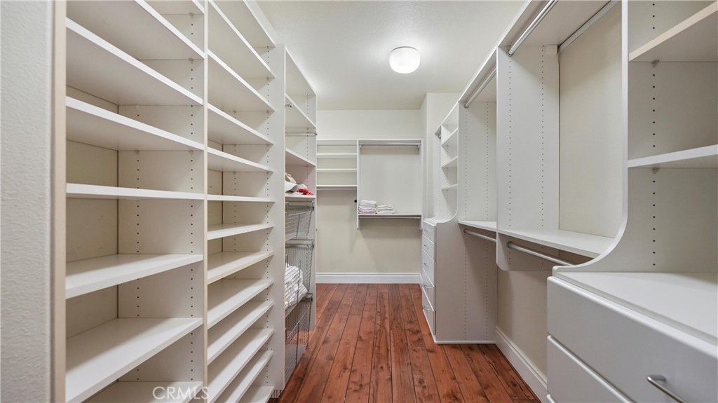 3016 Clearwood Court