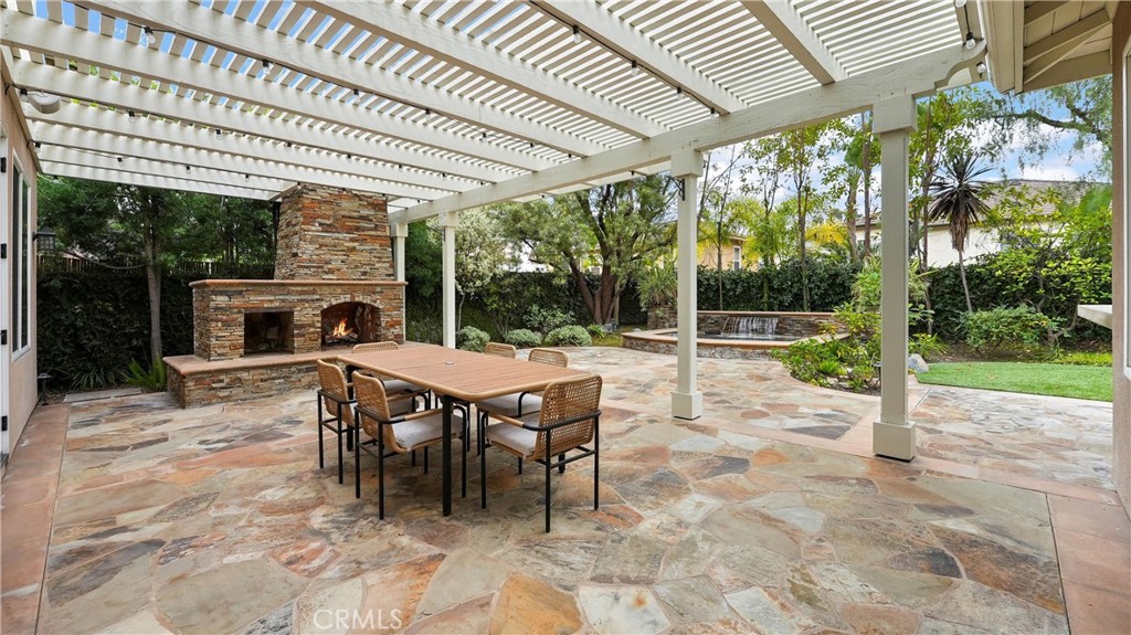 3016 Clearwood Court