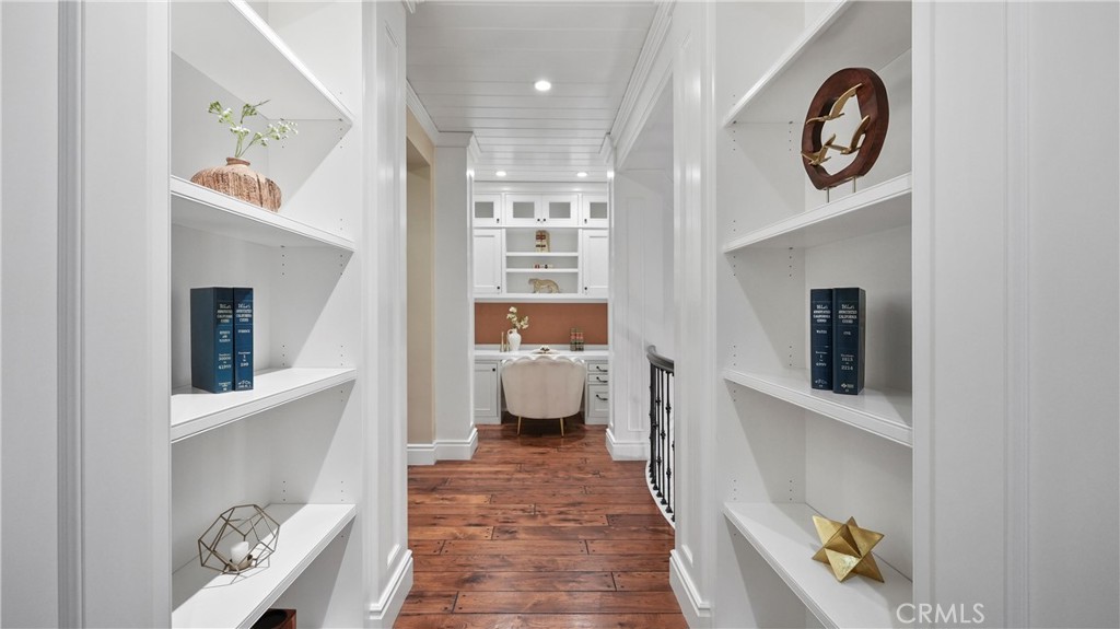 3016 Clearwood Court