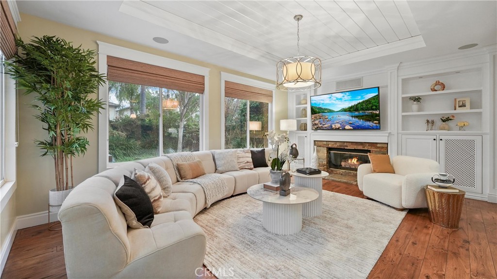 3016 Clearwood Court