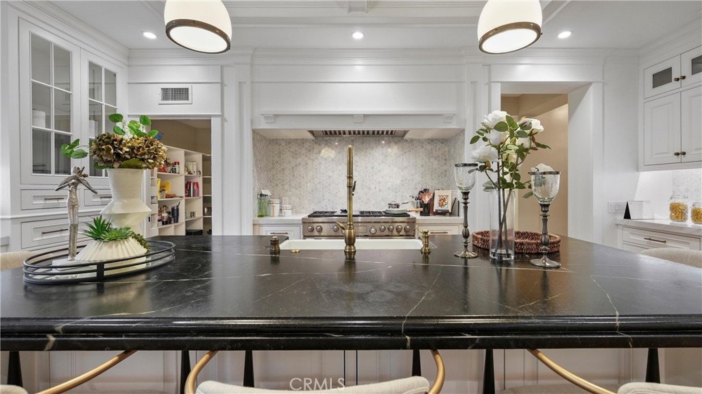 3016 Clearwood Court