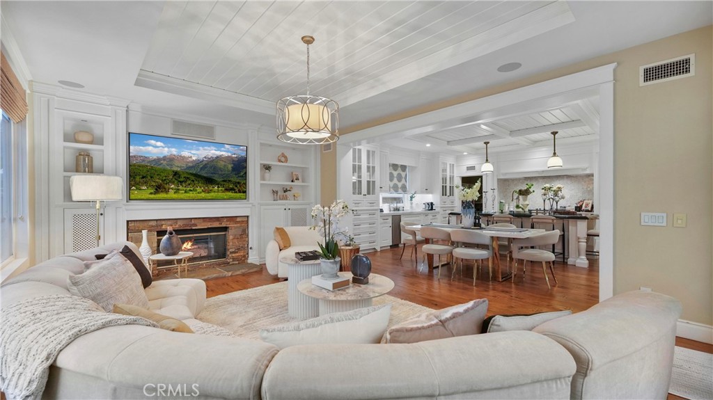 3016 Clearwood Court