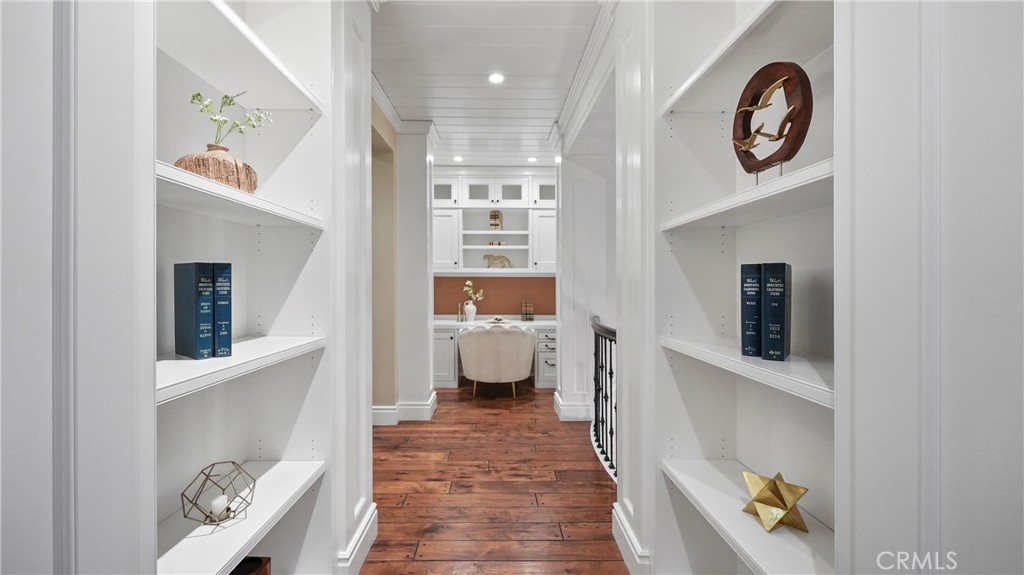 3016 Clearwood Court