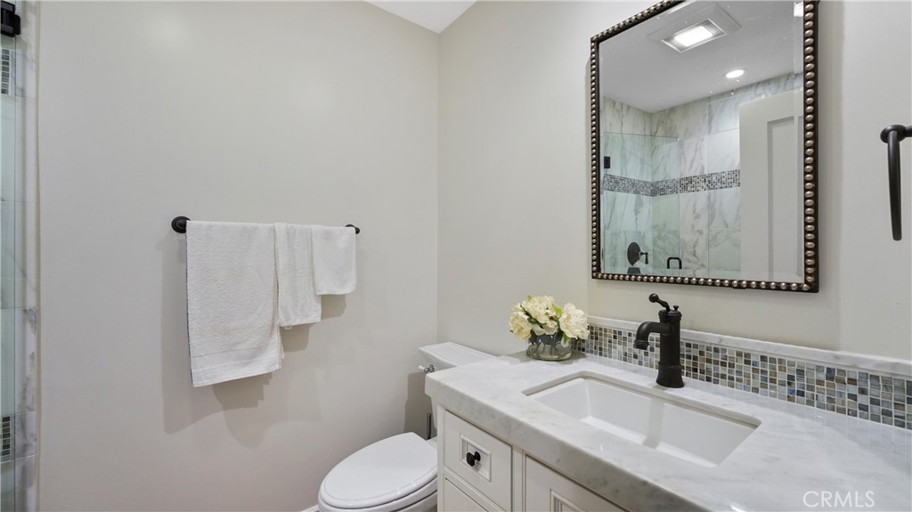 3016 Clearwood Court