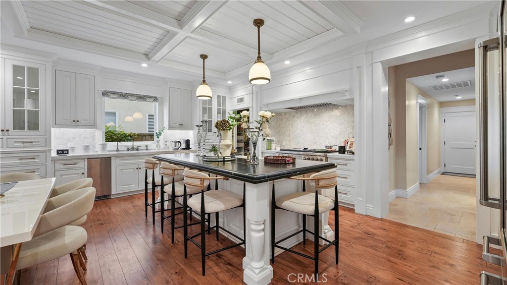 3016 Clearwood Court