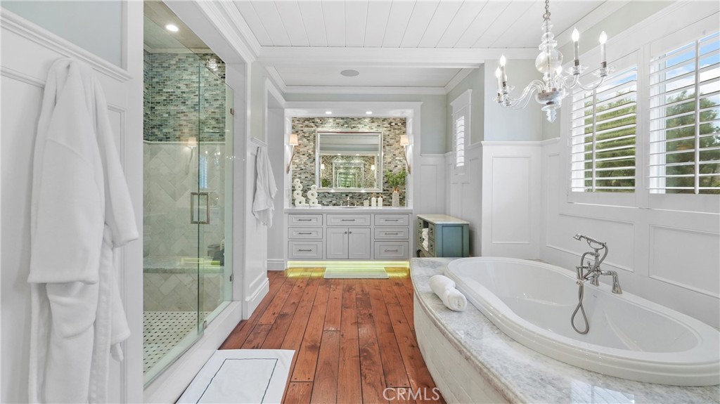 3016 Clearwood Court