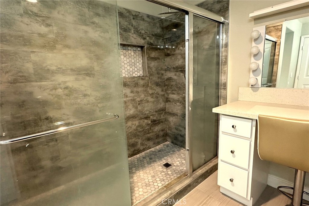 385 W Mountain Holly