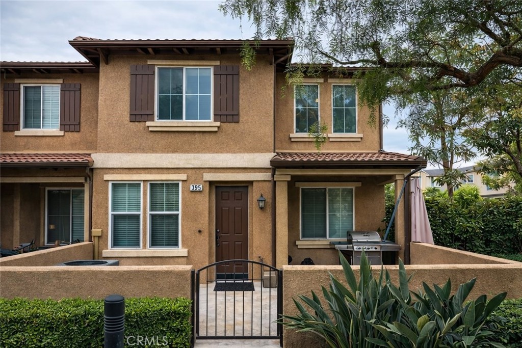 385 W Mountain Holly