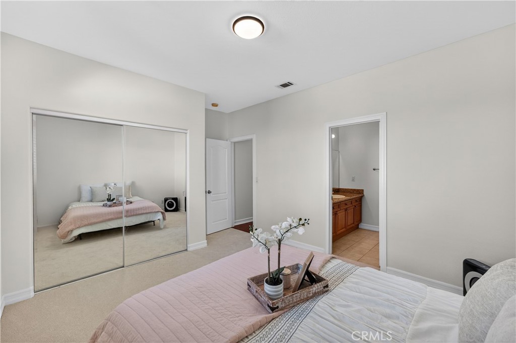 4279 W 190th