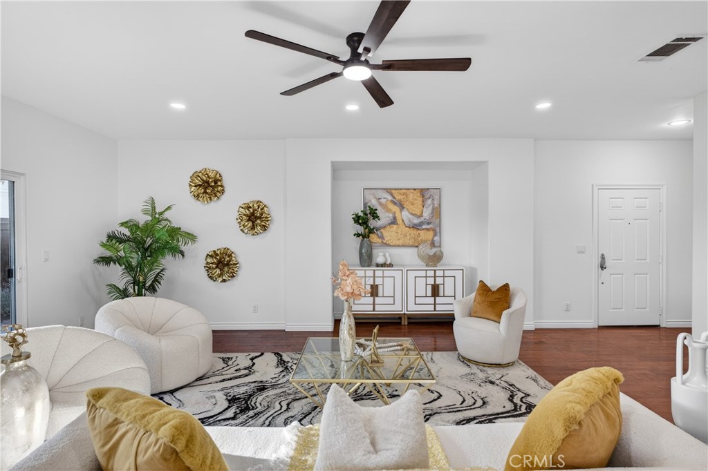 4279 W 190th