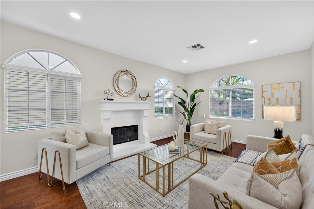 4279 W 190th