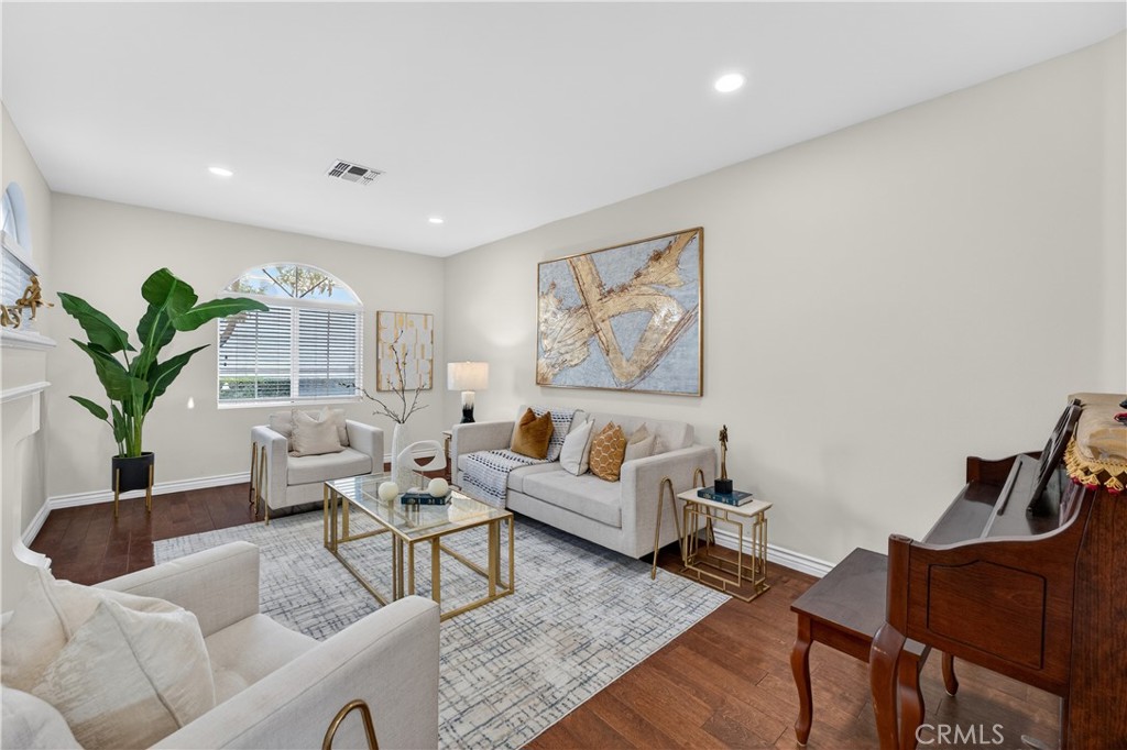 4279 W 190th