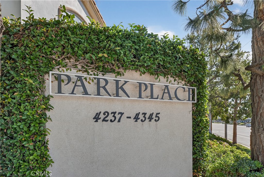 4279 W 190th