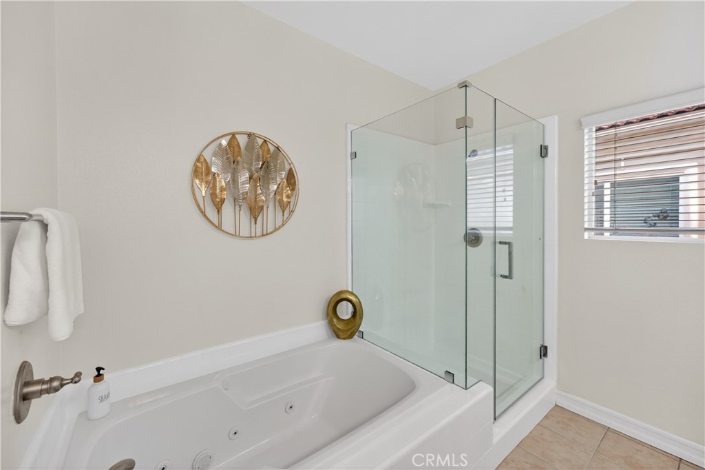 4279 W 190th