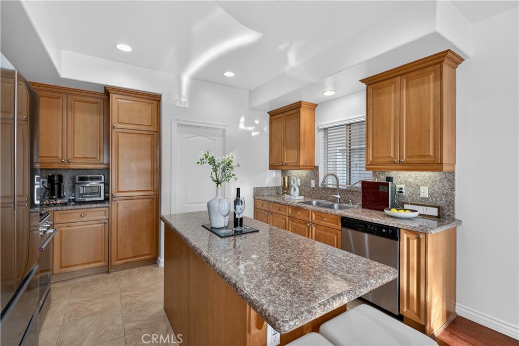 4279 W 190th