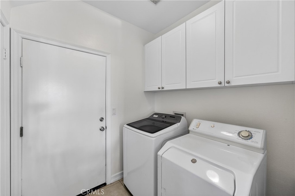 4279 W 190th