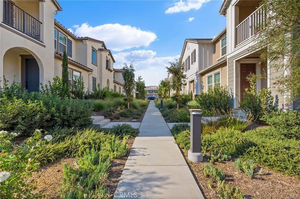 3906 E Coronado Privado