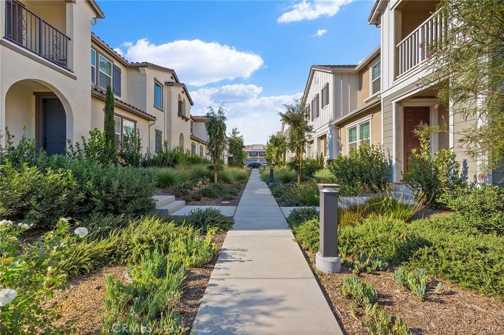 3906 E Coronado Privado