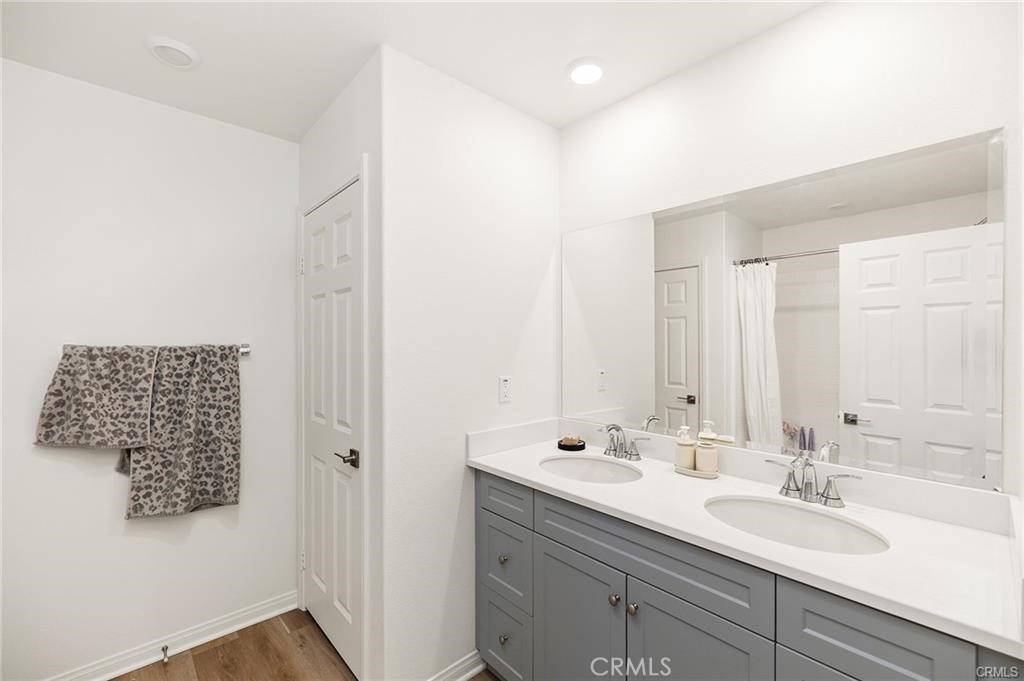 3906 E Coronado Privado