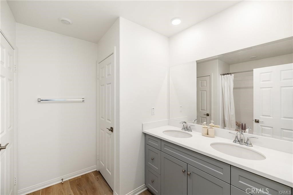 3906 E Coronado Privado