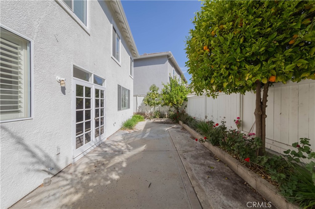 54 Melrose