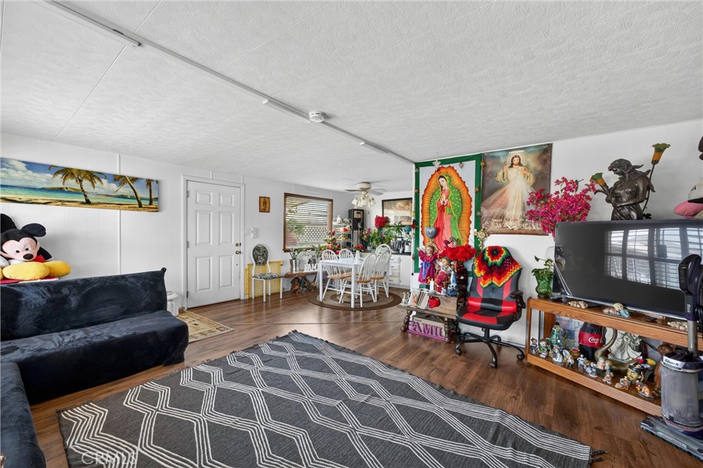 15621 Beach Blvd Spc 127