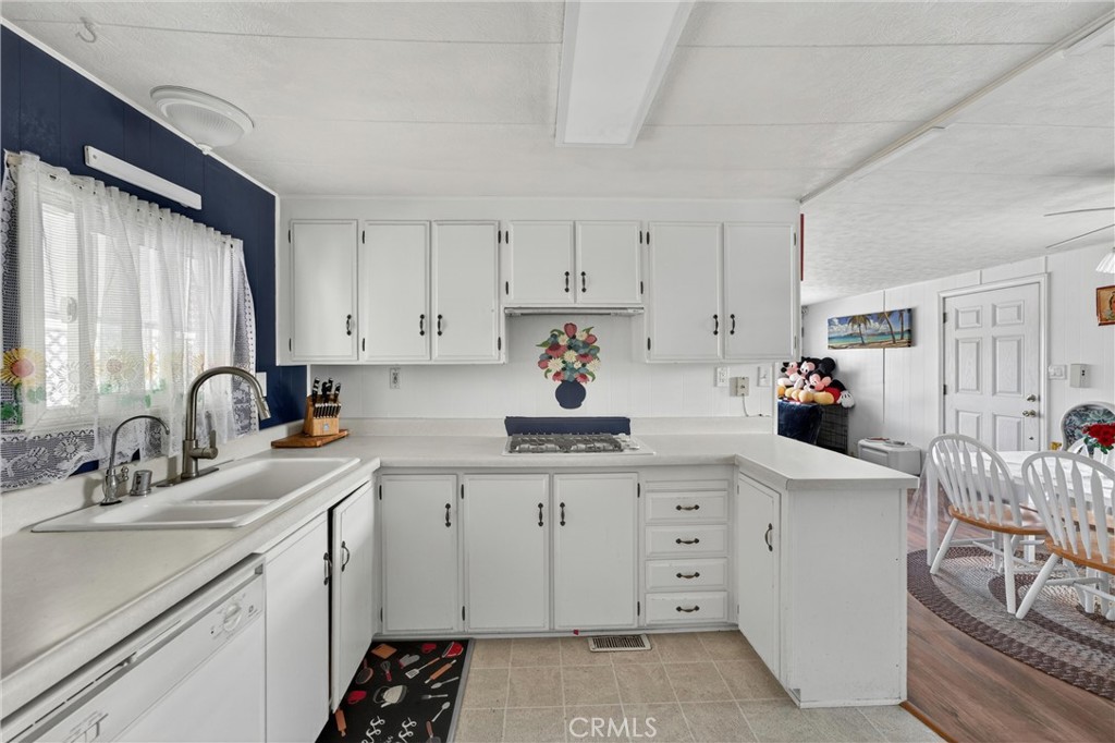 15621 Beach Blvd Spc 127