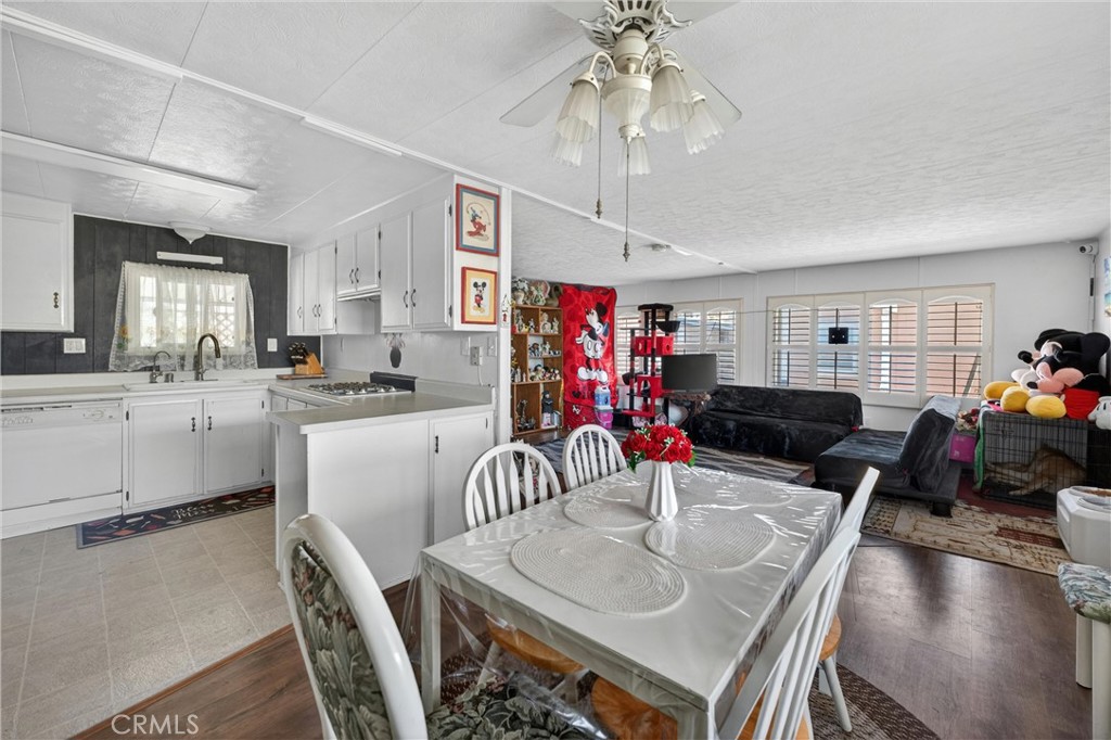 15621 Beach Blvd Spc 127