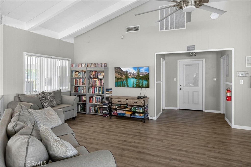 15621 Beach Blvd Spc 127