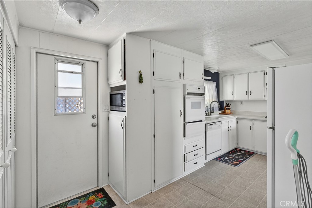 15621 Beach Blvd Spc 127