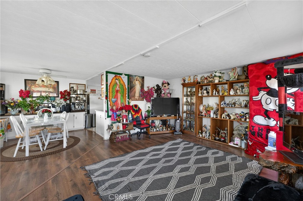 15621 Beach Blvd Spc 127