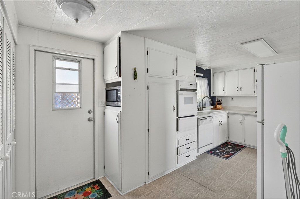 15621 Beach Blvd Spc 127