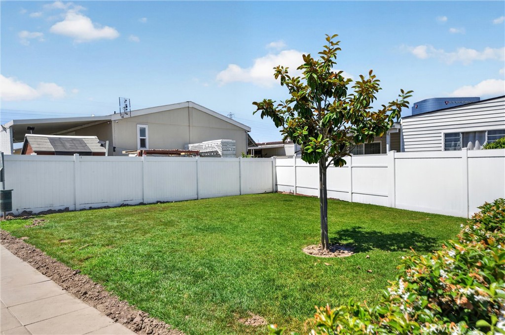 15621 Beach Blvd Spc 127