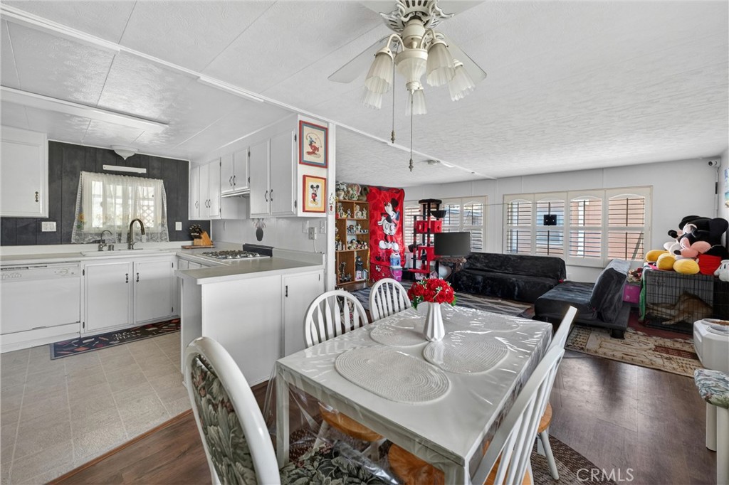 15621 Beach Blvd Spc 127